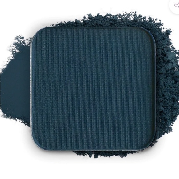 NWT Full Size MAKEUP GEEK Square Matte Eyeshadow “TIME TRAVEL” - Picture 3 of 9